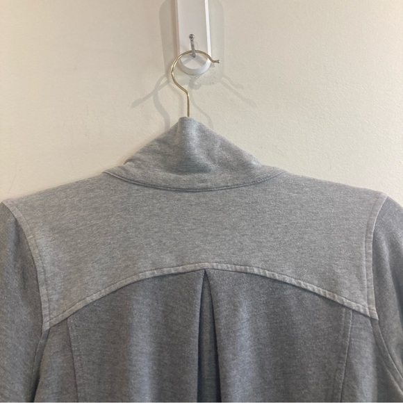 LULULEMOM Sz 4 True Wrap Button Closure Pockets Thumb Holes Jersey Knit Cardigan - Picture 6 of 9